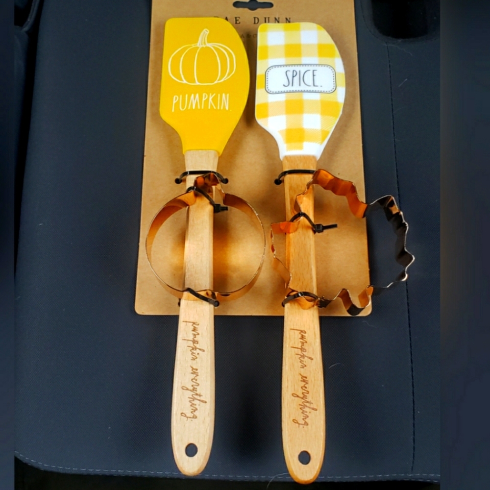 Rae Dunn Spatula Set